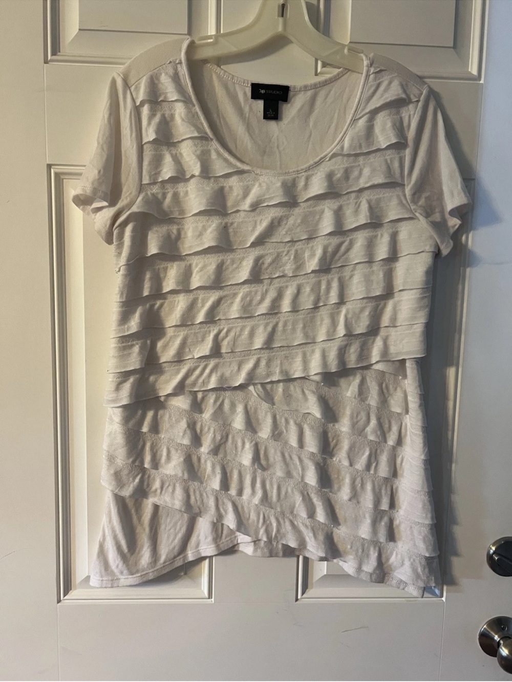 AB Studio Size Large White Top
